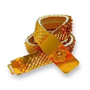 Vintage 60s stretchy gold scaled belt